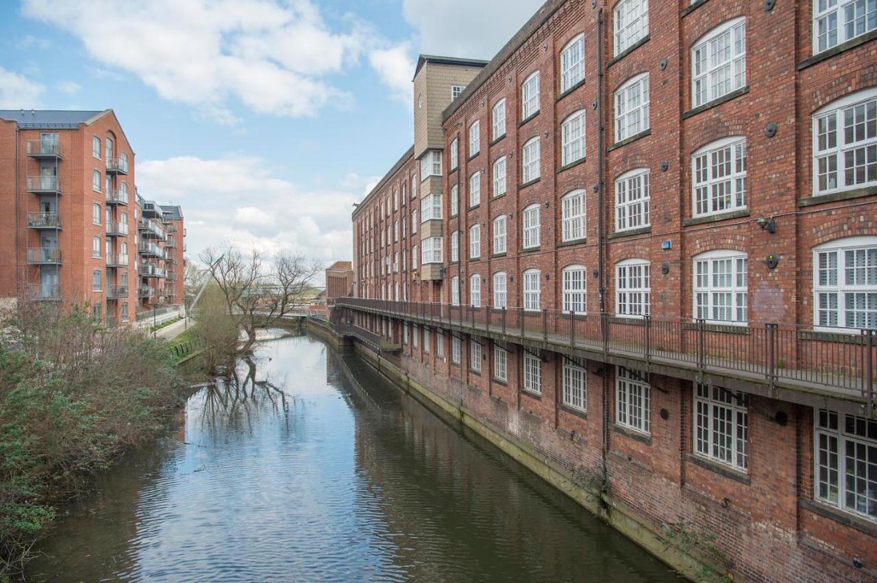 Chocolets - The Kitkat Suite York Exterior photo