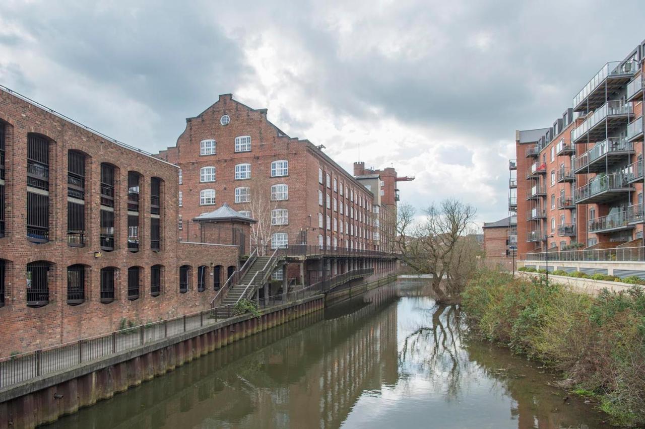 Chocolets - The Kitkat Suite York Exterior photo